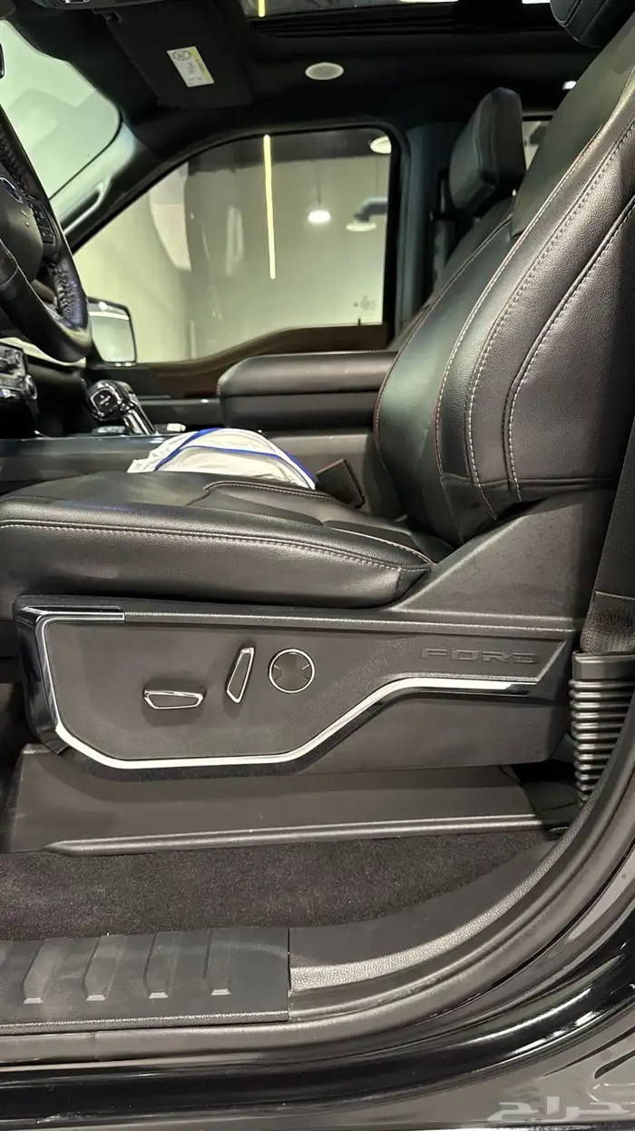 فورد f150 وارد الوكيل 2023 عداد 51 الف فقط 33