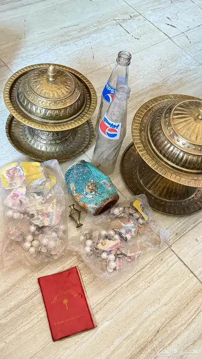 دفاية براده واغراض تراثية واجهزة متنوعه شغالات 1