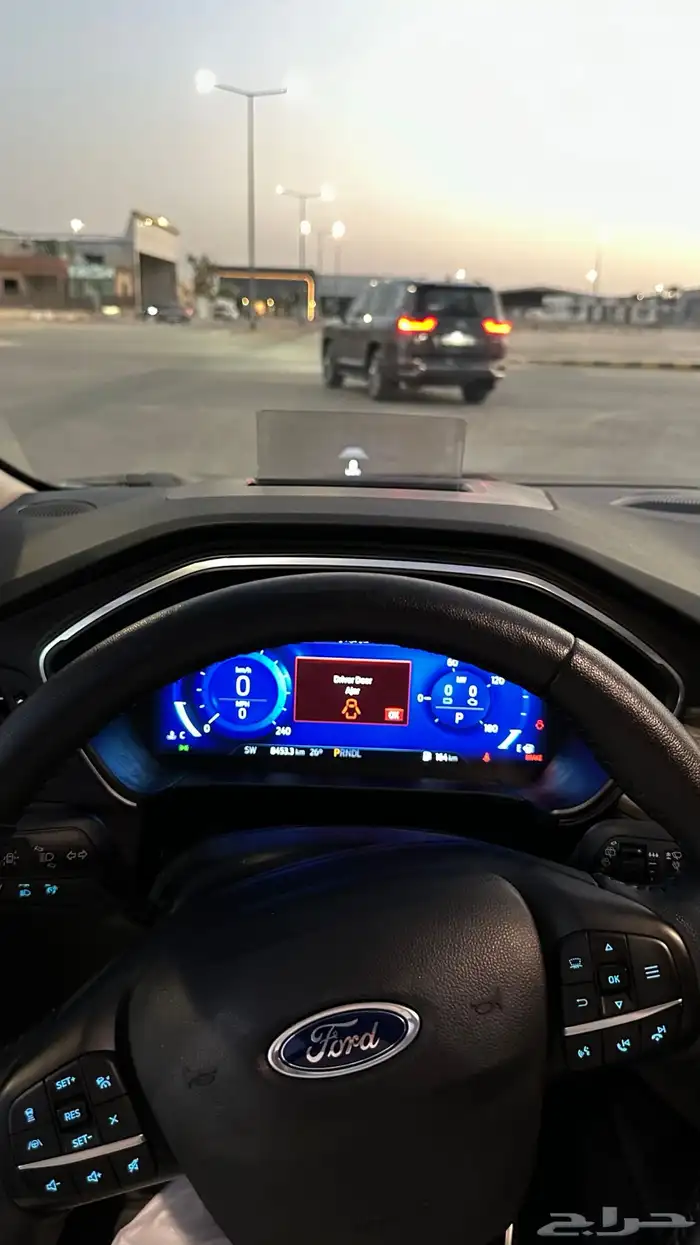 فورد ايسكب 8