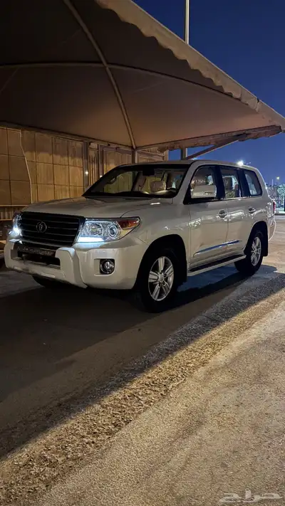 لاندكروزر 2013 سعودي V8 1