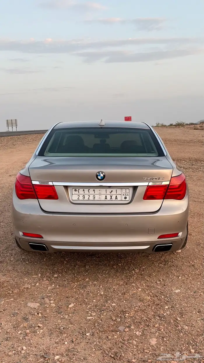 بي ام دبليو 2009 0