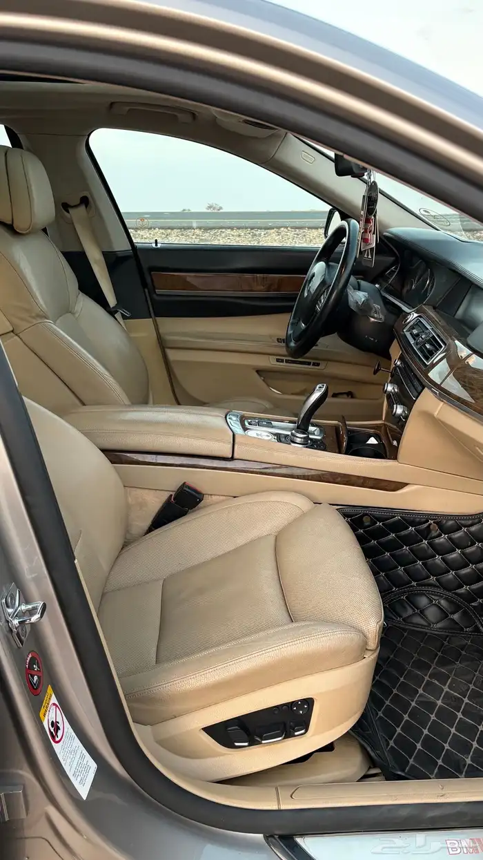 بي ام دبليو 2009 5