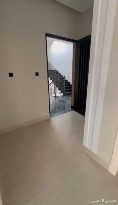 شقق في المروج عباره عن 5غرف مساحه كبيره ب640الف 2