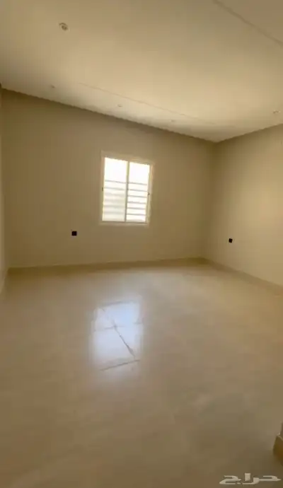 شقق في المروج عباره عن 5غرف مساحه كبيره ب640الف 5