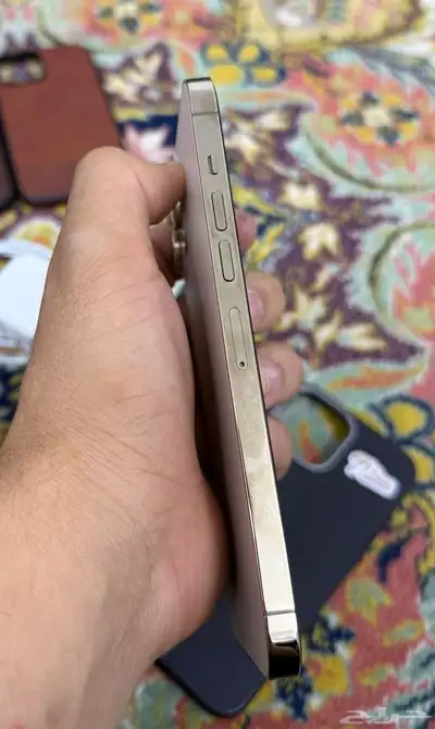 ايفون 13 برو ماكس ذهبي 256gb 4
