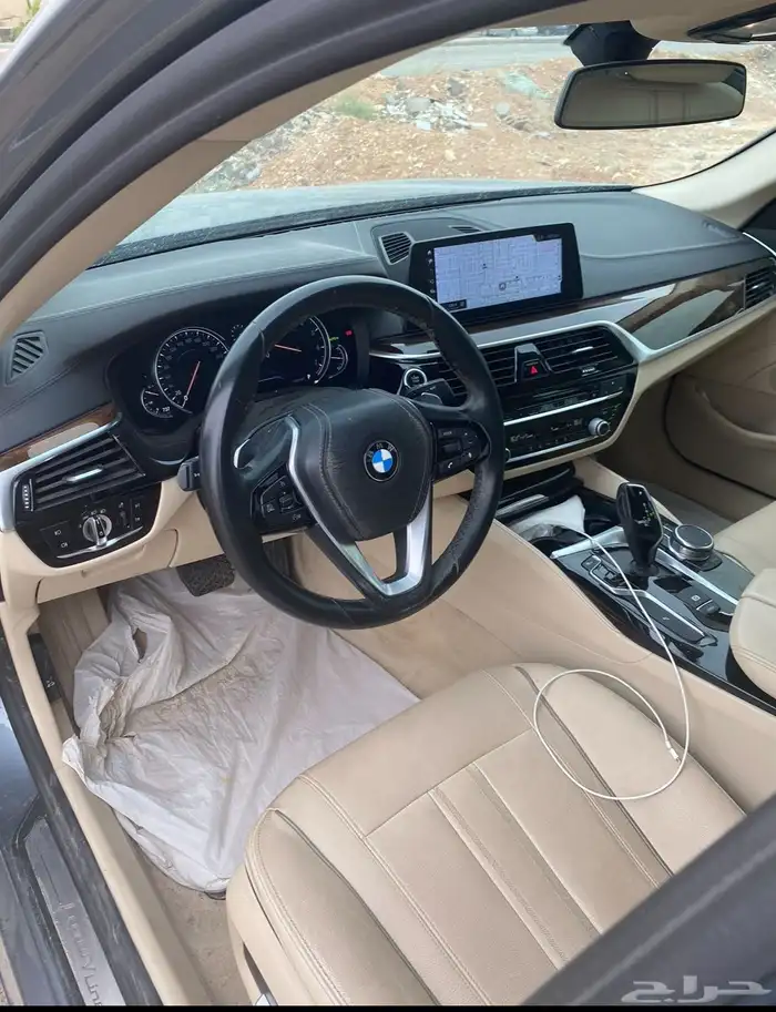 للبيع بي ام 520 2019 Luxury Line 3