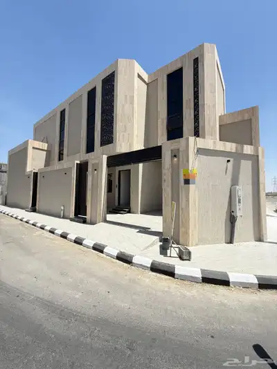 فيلا فاخرة للتمليك بالرحبة 0