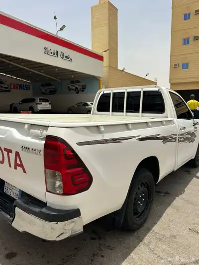 هايلوكس 8