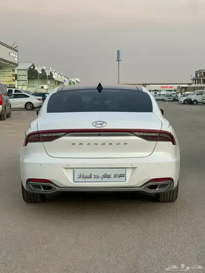 هيونداي ازيرا 2021 5