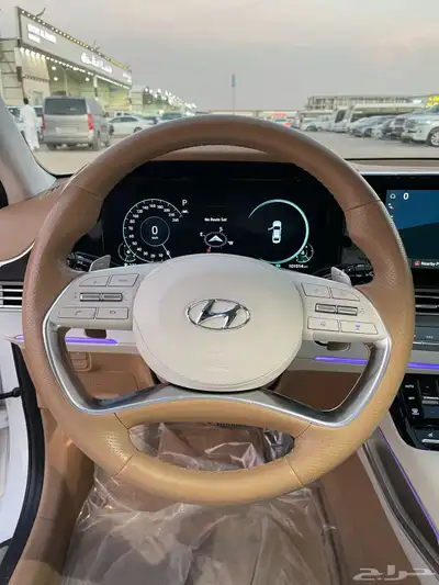 هيونداي ازيرا 2021 10