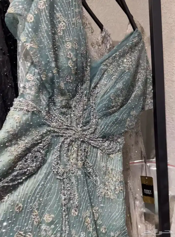 فستان نسائي 0