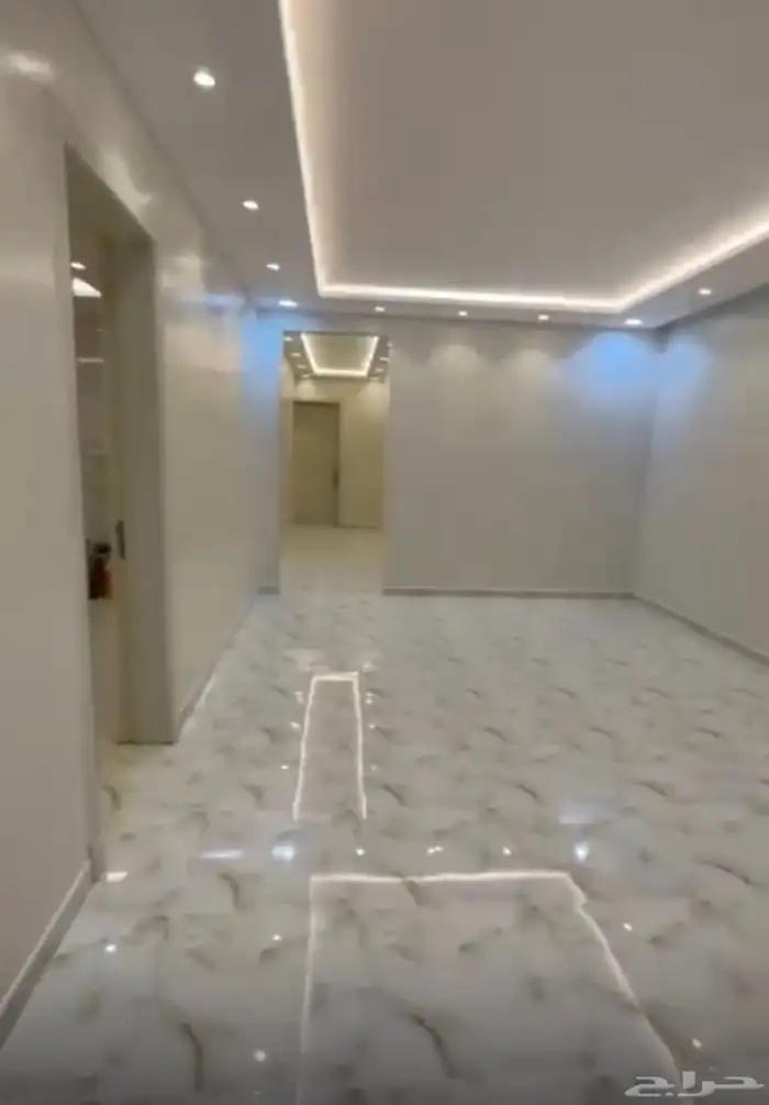 دور علوي مع السطح البيع كاش 4