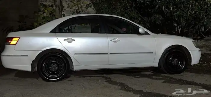سوناتا 2010 ابيض 3