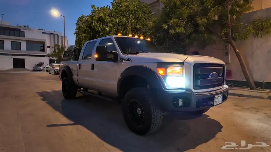 فورد F250 4x4 موديل 2014 مجهز بالكامل للرحلات index