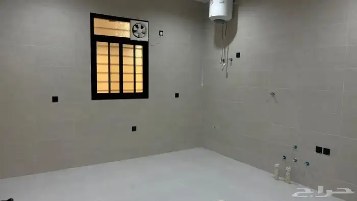 دور في ارض مستقلة للبيع مخطط درج الخميس مساحة 520 متر 6