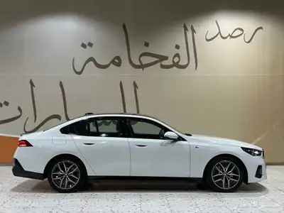 بي ام دبليو 520i 2024 kit M . رصد الفخامة 13