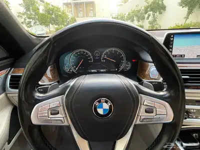 Bmw 750 Li 25