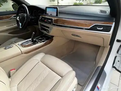 Bmw 750 Li 28
