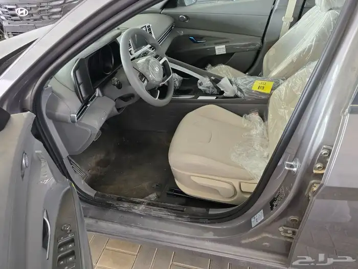 هوانداي النترا لون رصاصي 1600cc سعودي 2023 4