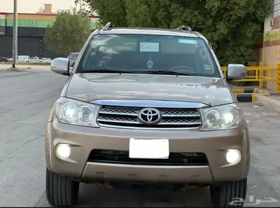 تويوتا فورتشنر 2009 19
