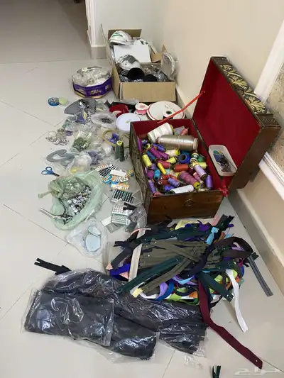 مكينه خياطه و ادوات خياطه 8