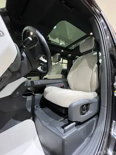 لاند روفر ديفيندر HSE 2023 8