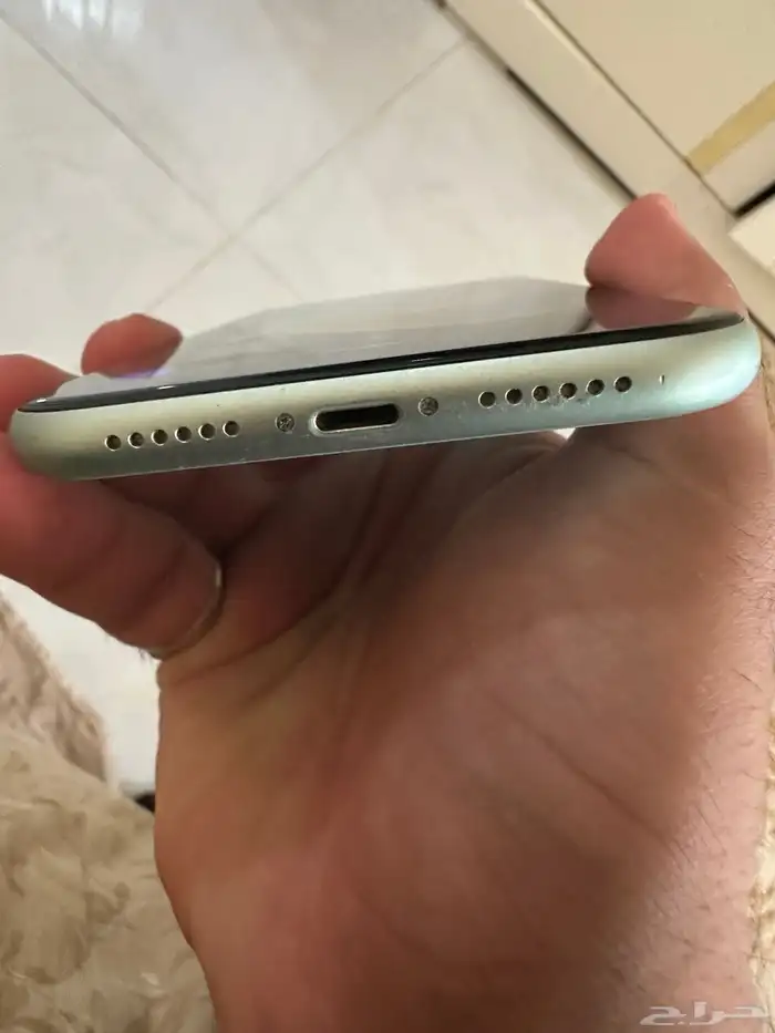 ايفون 11 4