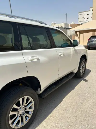برادو 2020 بحالة الوكالة ( مخزن ) 3