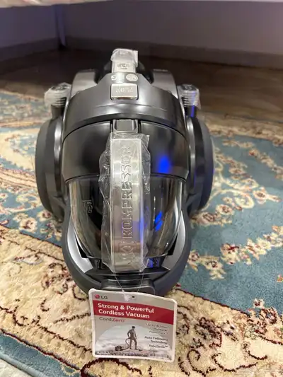 مكنسه جديده بقراطيس الوكاله لم تستخدم المكنسه شحن من LG 30