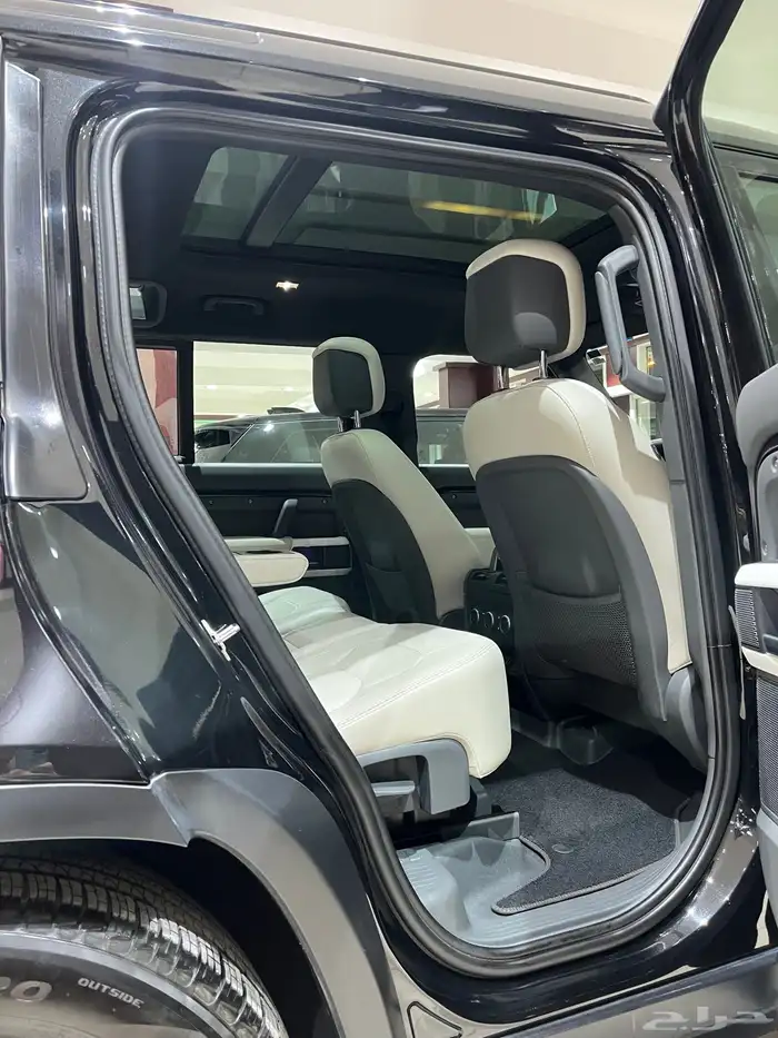 لاند روفر ديفيندر HSE 2023 10