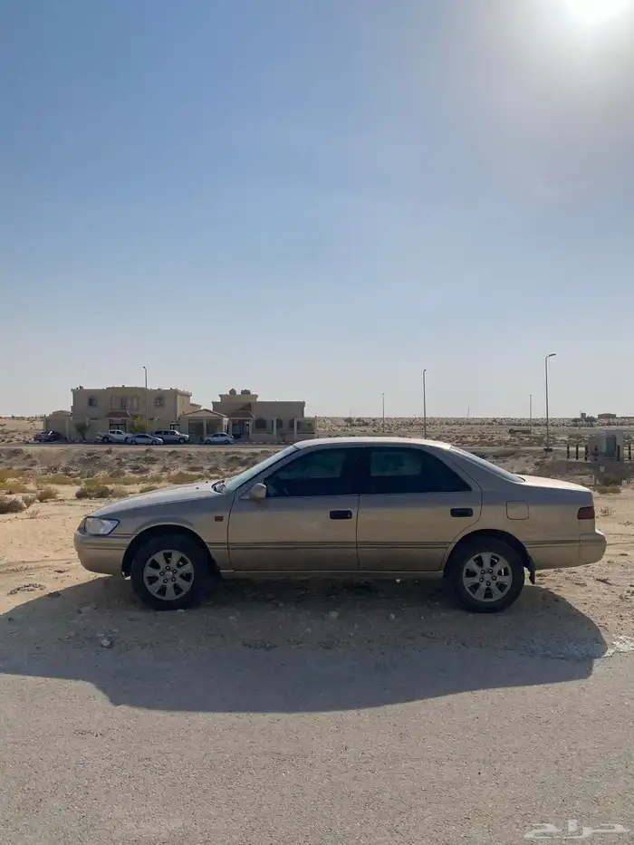 كامري نضيفه عل الشرط 0