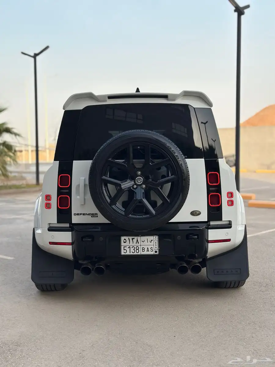 ديفندر HSE 2021 V6 اوربن index