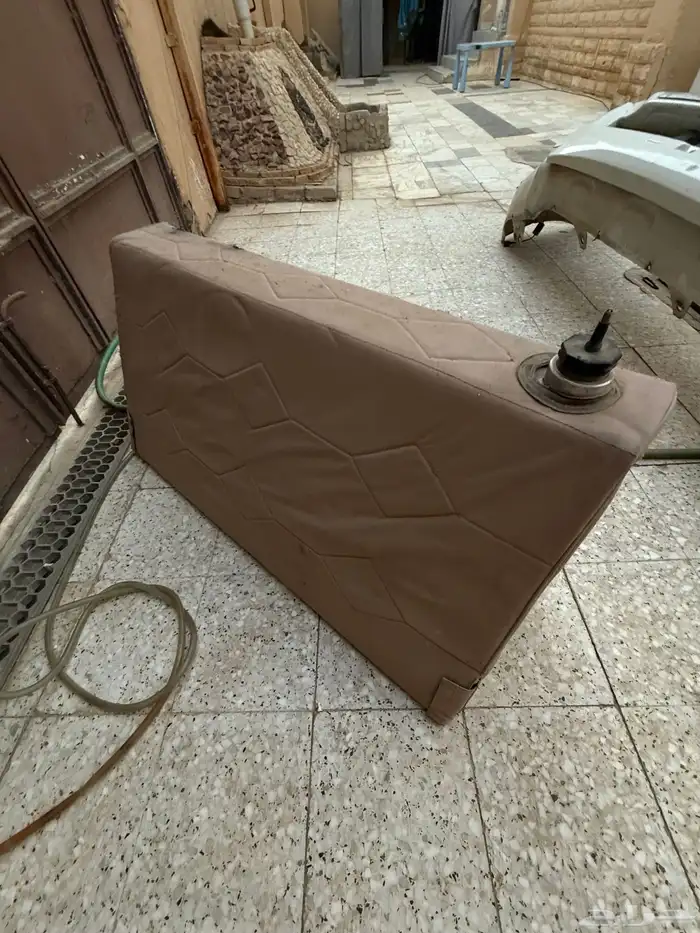 تانكي ألمنيوم نضيف مع التلبيسة لجميع السيارات 0