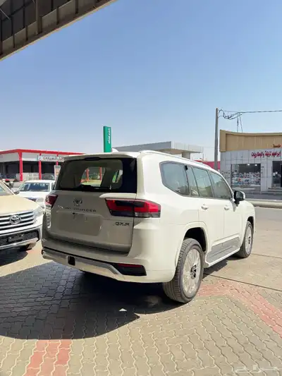 تويوتا لاندكروزر GXR4 بنزين 2025 2