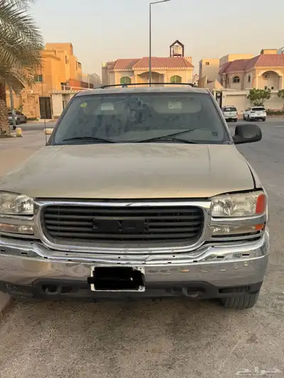سيارة جي إم سي يوكون موديل 2005 للبيع 4