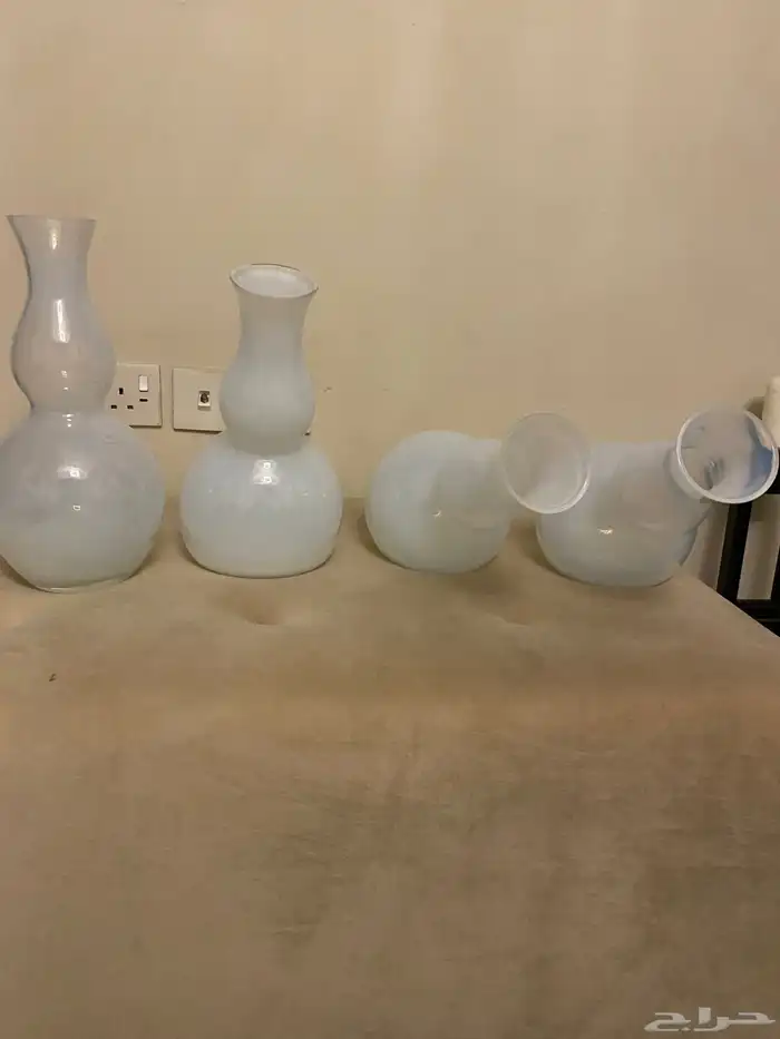 تحف ماركه هوم و2 ابجوره ايكيا وعربه جديده لون ذهبي 7