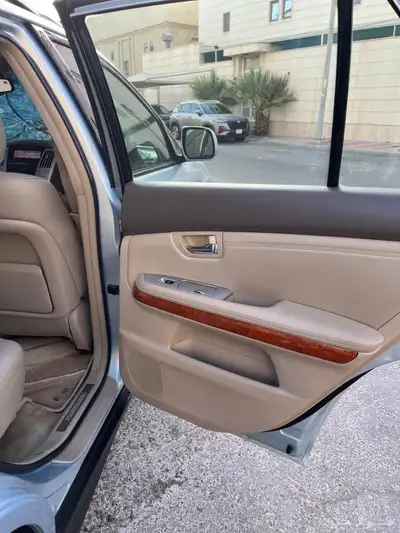 للبيع لكزس Rx330 2005 16