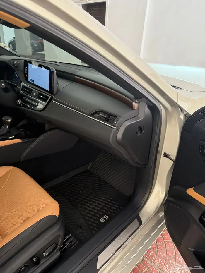 لكزس اي اس350 فل الفل2024 LEXUS ES350 DD Ultra Luxury 33