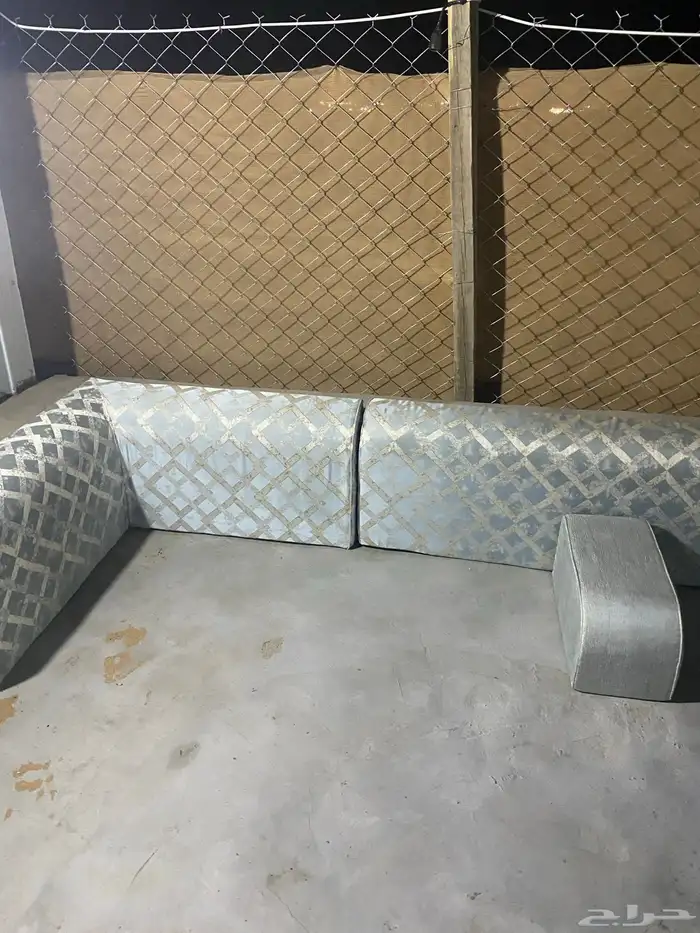مساند ظهر وااجهه وااحده فقط للبيع 0