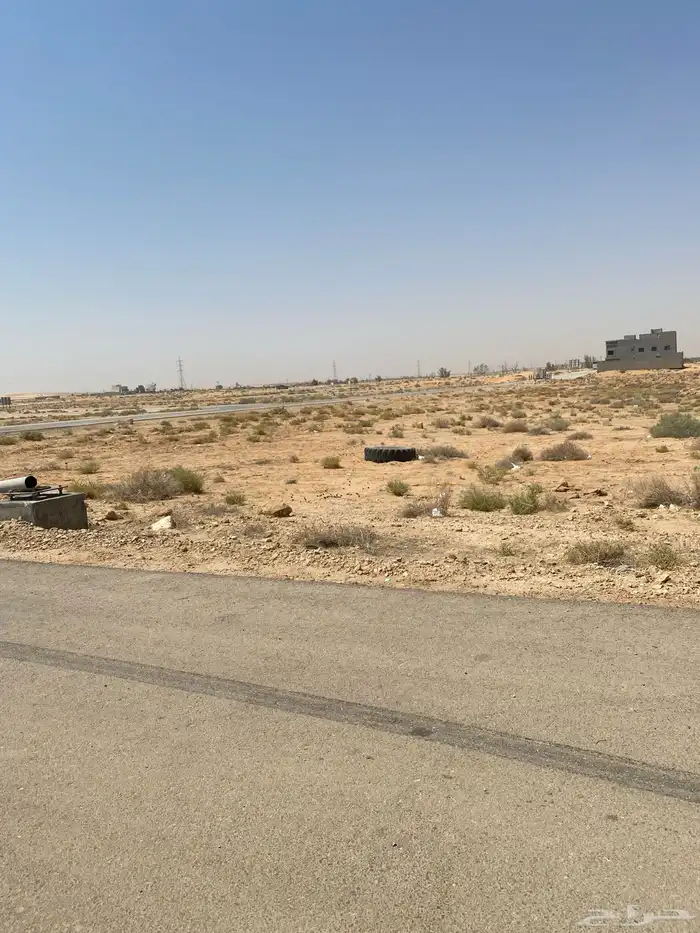 ارض شارعين بمخطط حطين جنوب الشقة ببريدة 1