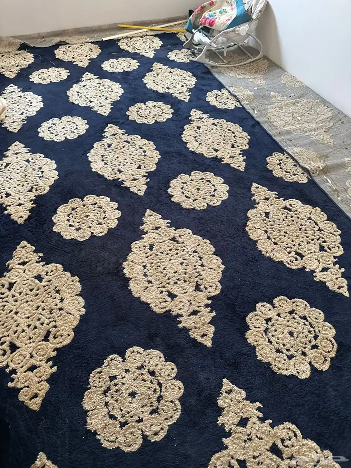 فرشه للبيع 4 4 ونص 0
