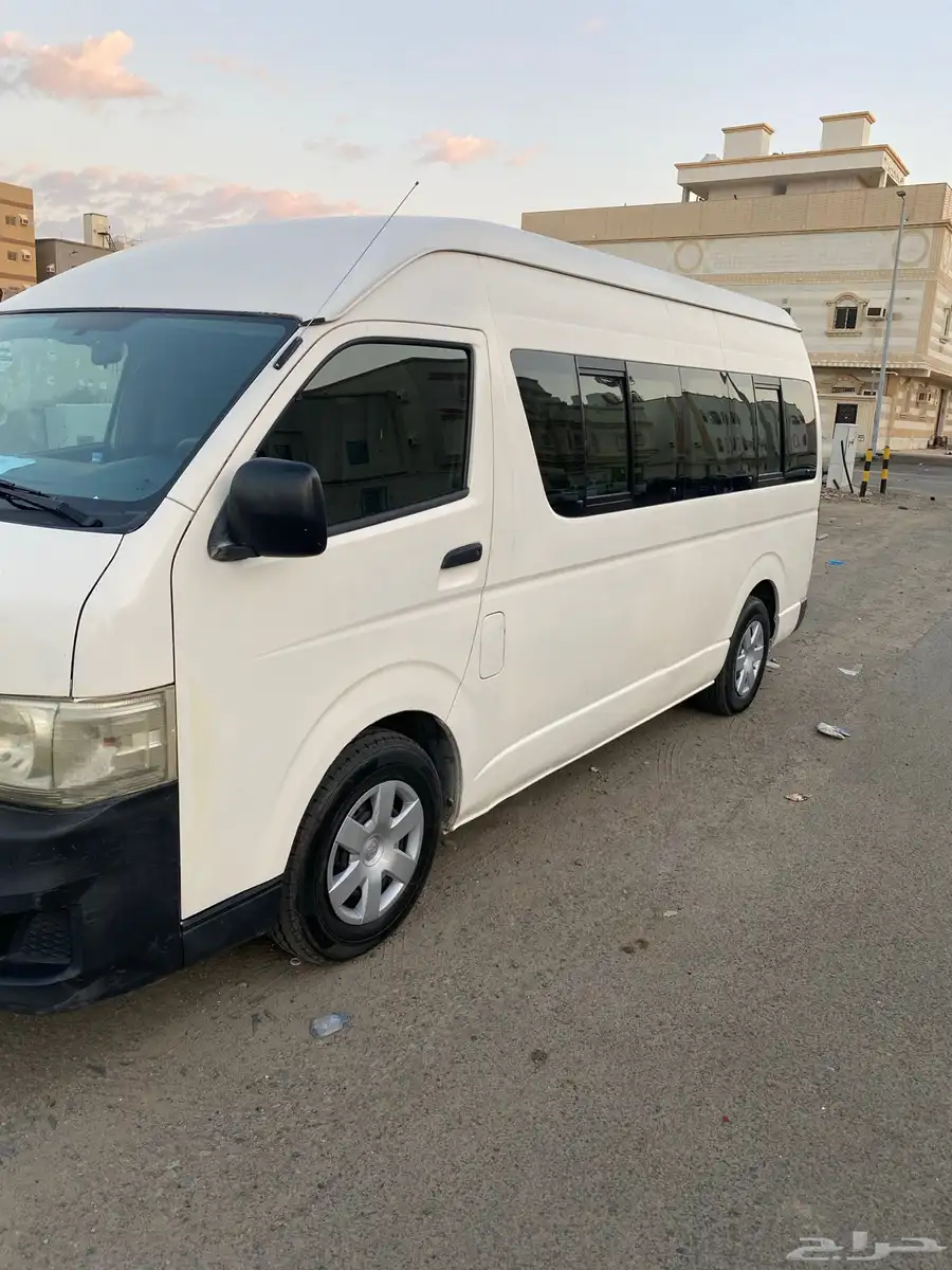 باص الايجار مع السائق 0