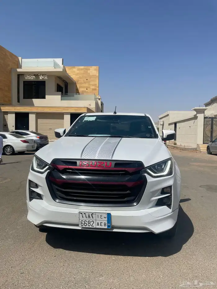 ايسوزو ديماكس موديل 2023 فل كامل للبيع 0