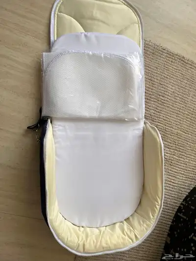 شنطة و سرير محمول للمواليد 1
