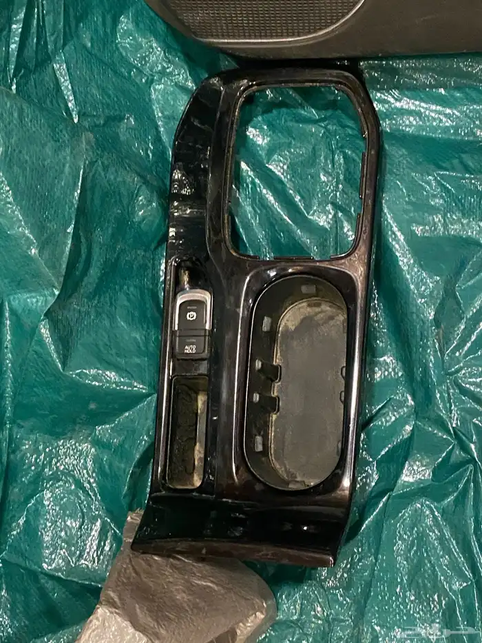 قطع غيار 4