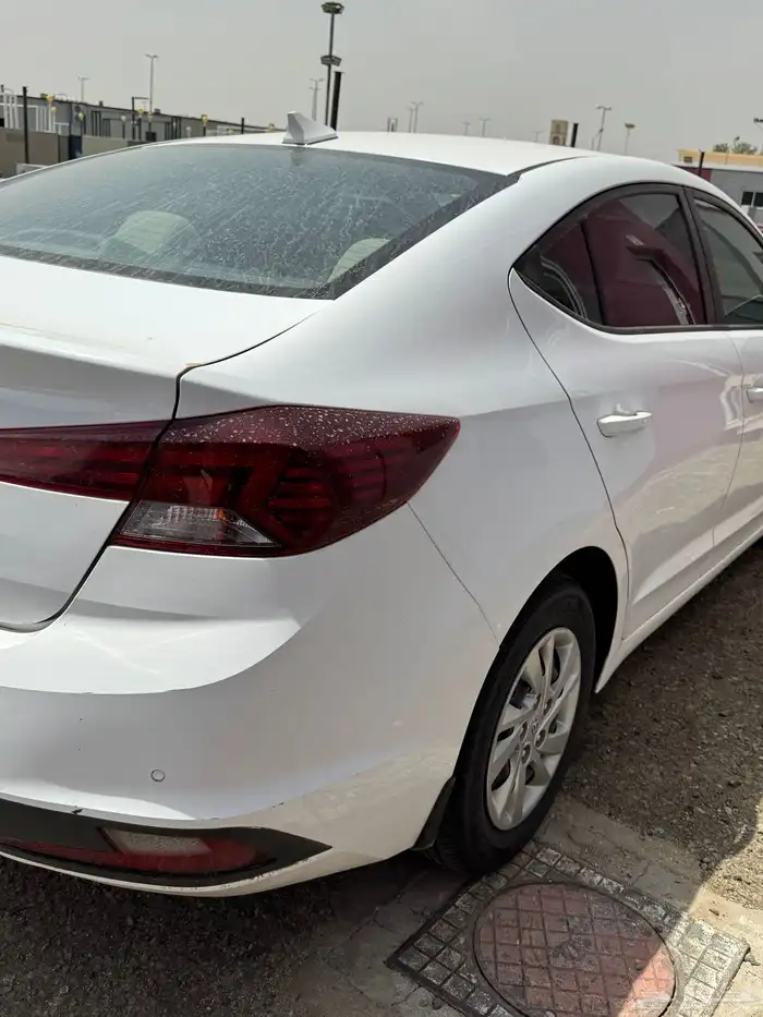 هونداي انترا 2019 4