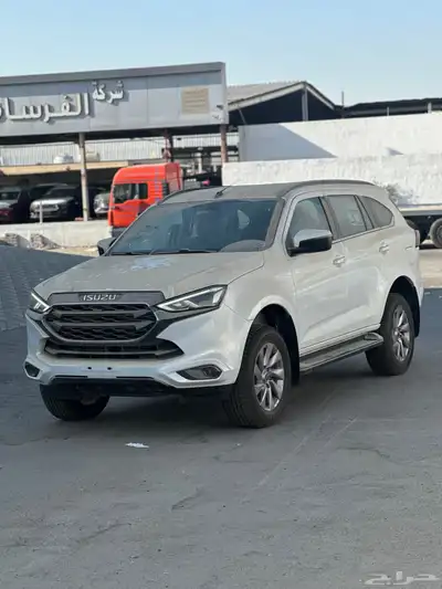 ايسوزو MUX 2024 1