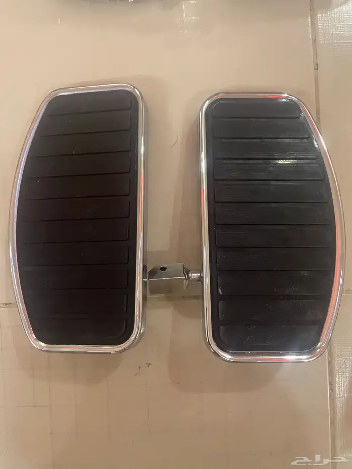 مزاد قطع دبابات 2