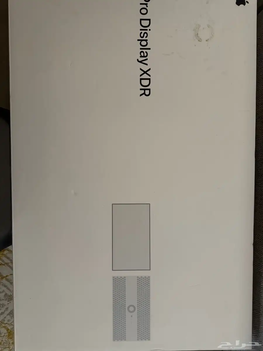 مع قاعدة ابل Apple pro display  XDR شاشة index