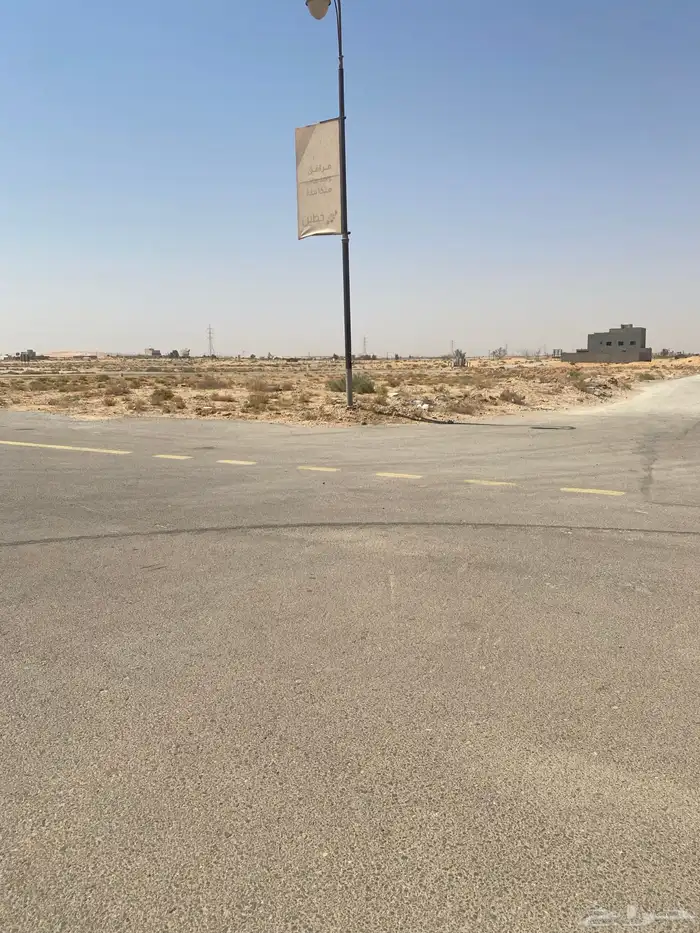 ارض شارعين بمخطط حطين جنوب الشقة ببريدة 2